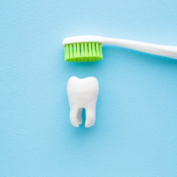 toothbrushing mistakes how to brush your teeth correctly