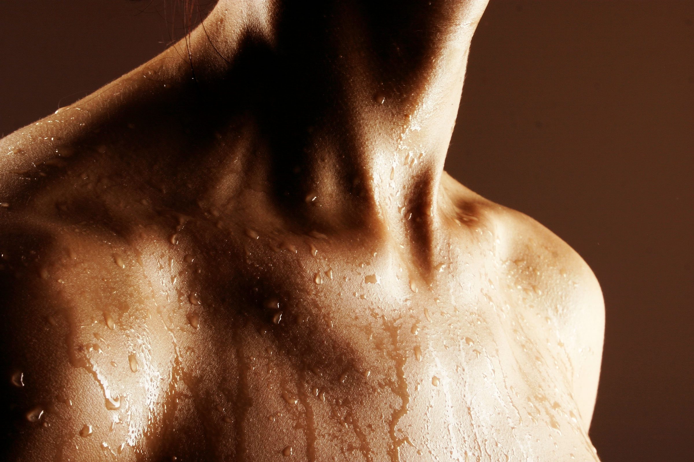 Does Sweating Burn Calories? Here’s What Exercise Physiology Experts Say